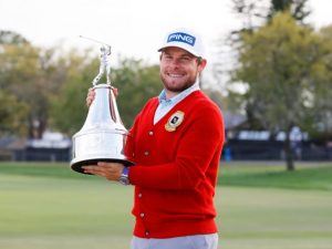 HATTON BAGS FIRST PGA TOUR TITLE AT BAY HILL