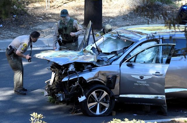 Tiger Woods survives car accident